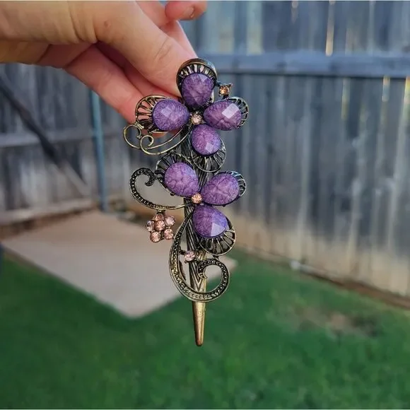 Beautiful Vintage inspired Purple hair accessory - Picture 3 of 15